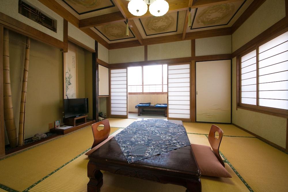 Hotel Housenkaku Beppu Kültér fotó